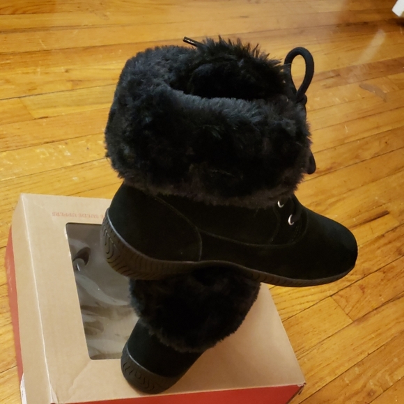 ANGIEE BLACK LEATHER UPPER BOOTS SIZE 7M - Picture 2 of 8